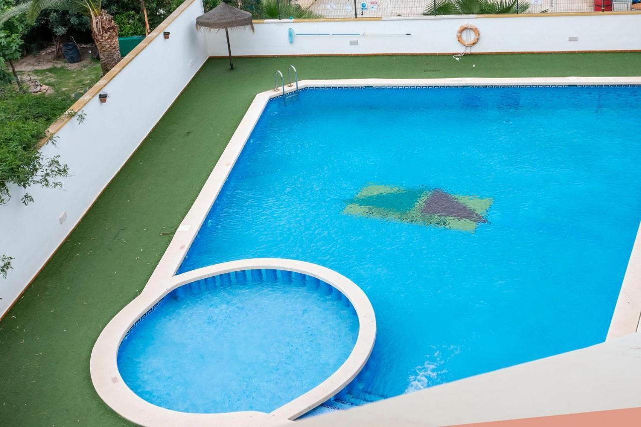 Apartament Atico Con Terraza-Solarium Y Piscina 4-6 Personas Wifi A/C Roda Zewnętrze zdjęcie